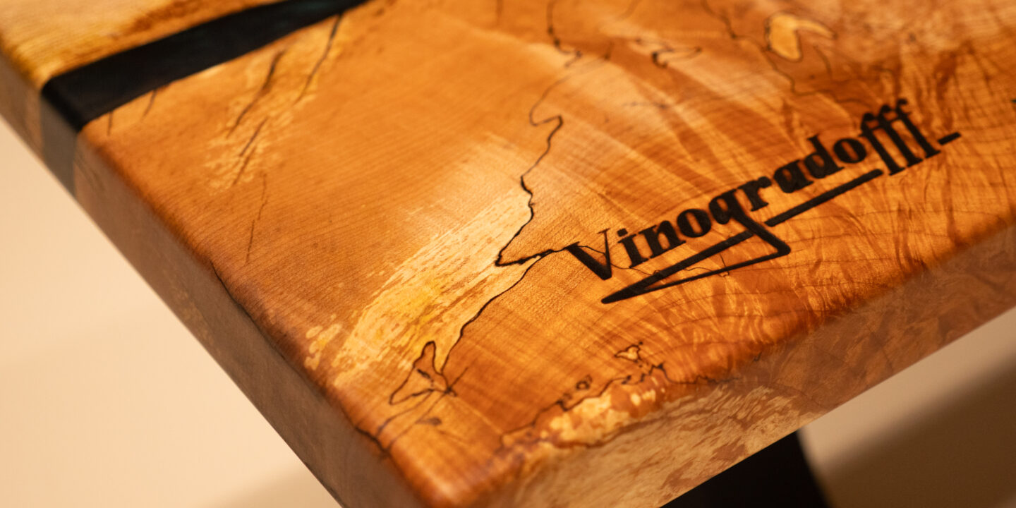 Custom-made-liveedge-table-vinogradofff-barrie