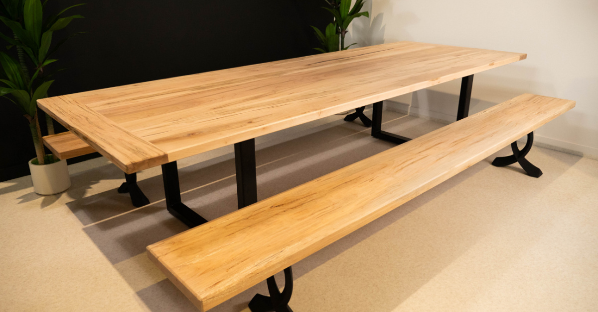 Top 5 Interior Design Trends Featuring Live-Edge Furniture